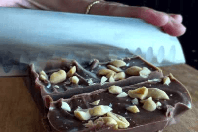 Erdnuss-Schoko Bites - eine köstliche Leckerei für alle Doshas und können als ausgleichender Snack genossen werden 🌍🏔🌬🔥